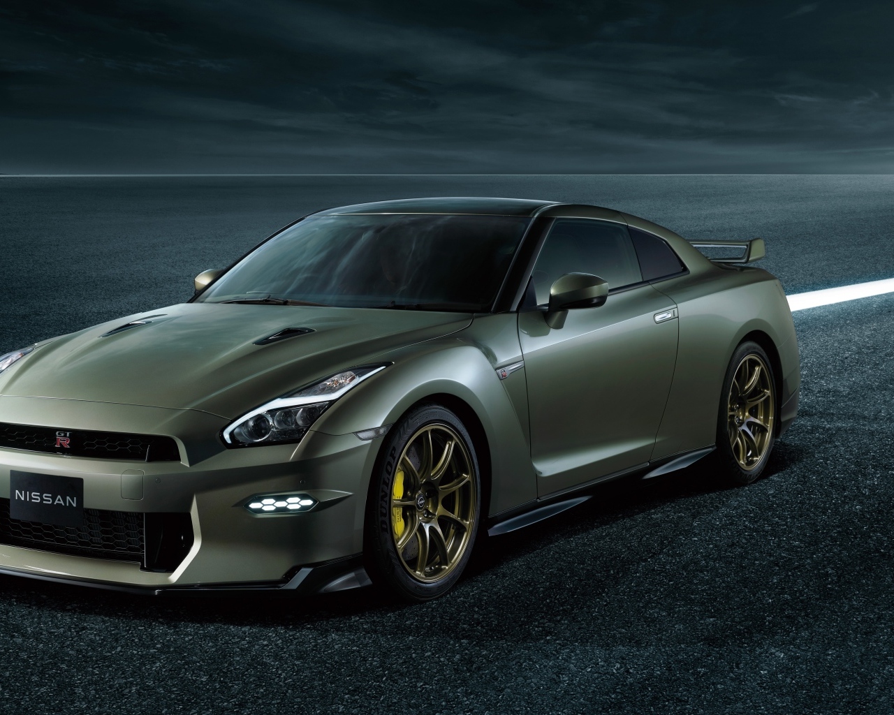 Автомобиль Nissan GT-R Premium Edition T-Spec