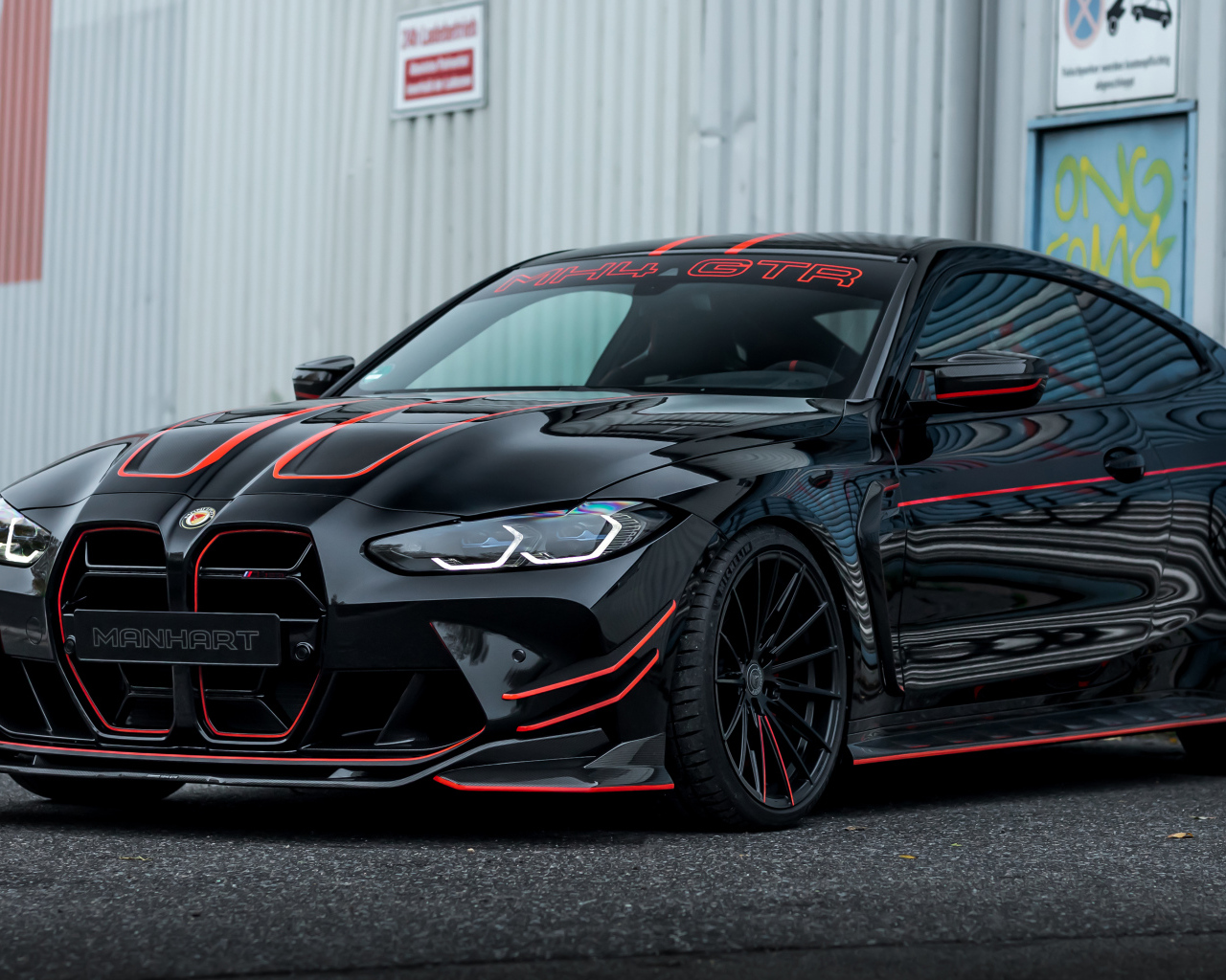 Спортивный автомобиль Manhart MH4 GTR II 2022