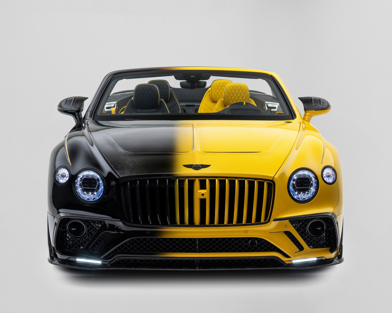Автомобиль Mansory Vitesse Continental GTC 2022 вид спереди
