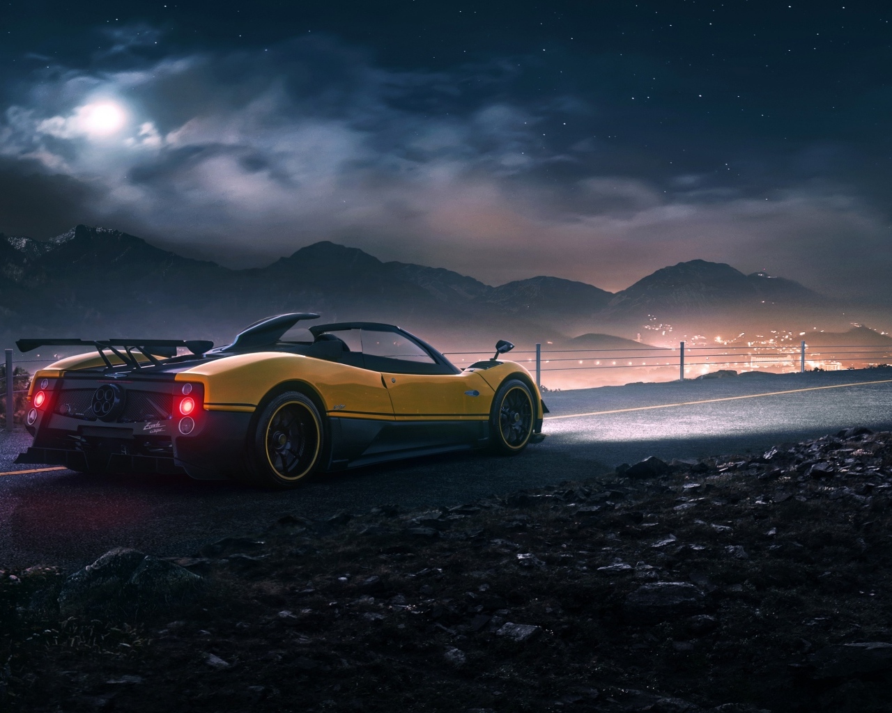 Автомобиль Pagani Zonda Cinque под грозовым небом