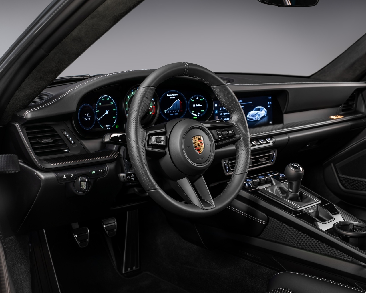 Салон автомобиля Porsche 911 ST 2023 года