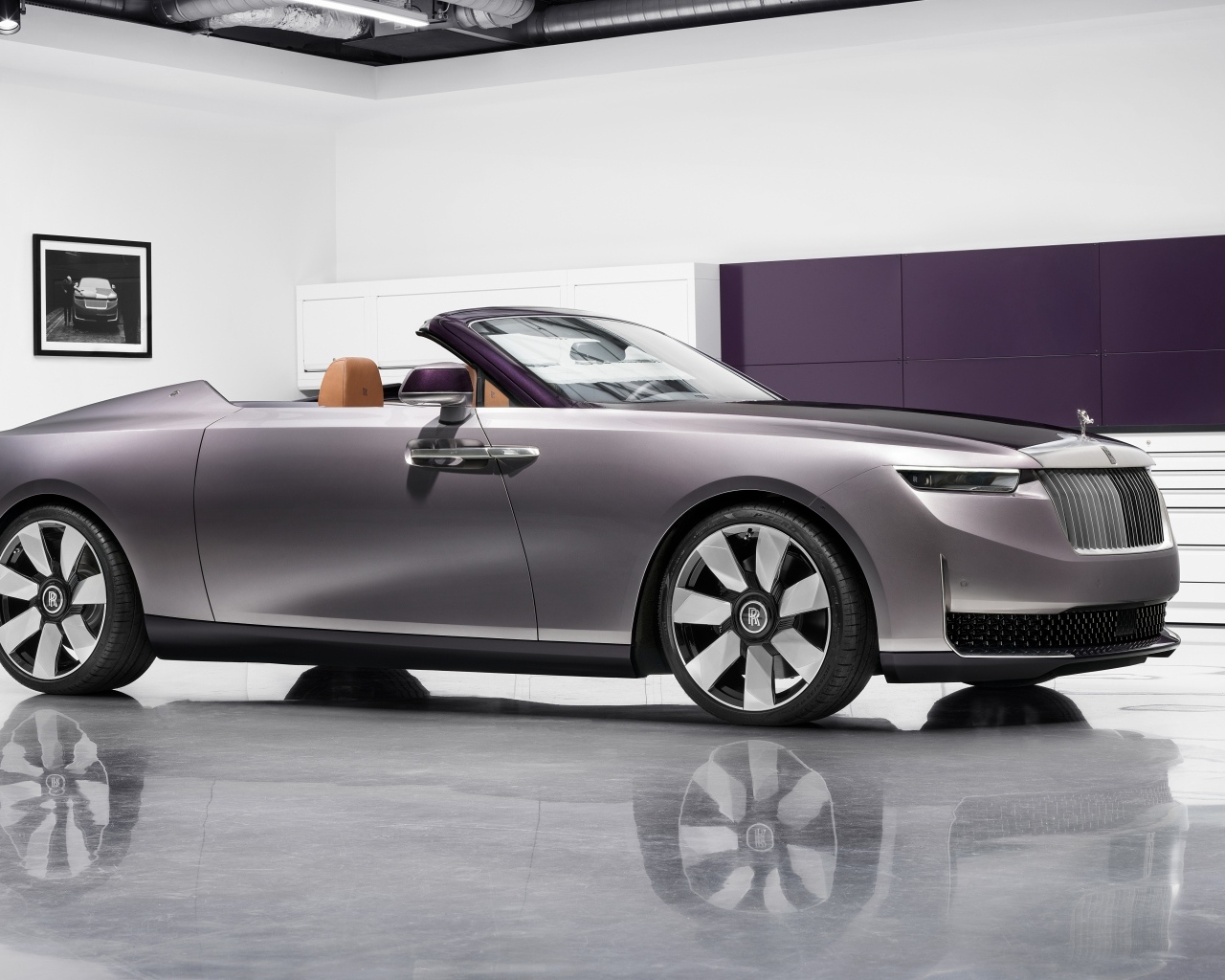 Автомобиль кабриолет Rolls-Royce Amethyst Droptail