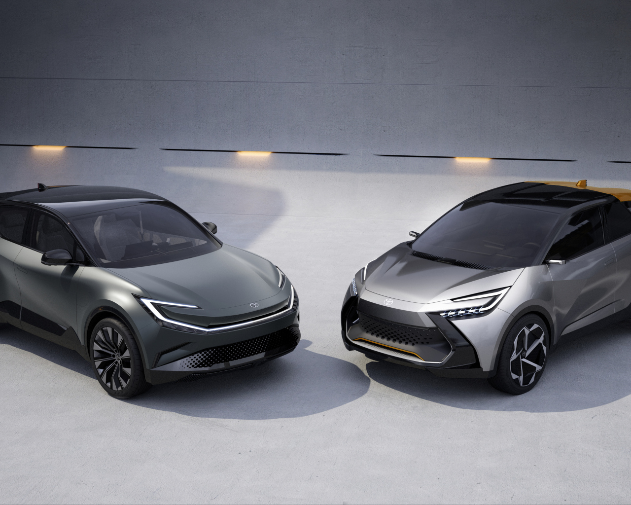 Два стильных автомобиля Toyota BZ Compact SUV Concept Toyota C-HR Prologue 2022