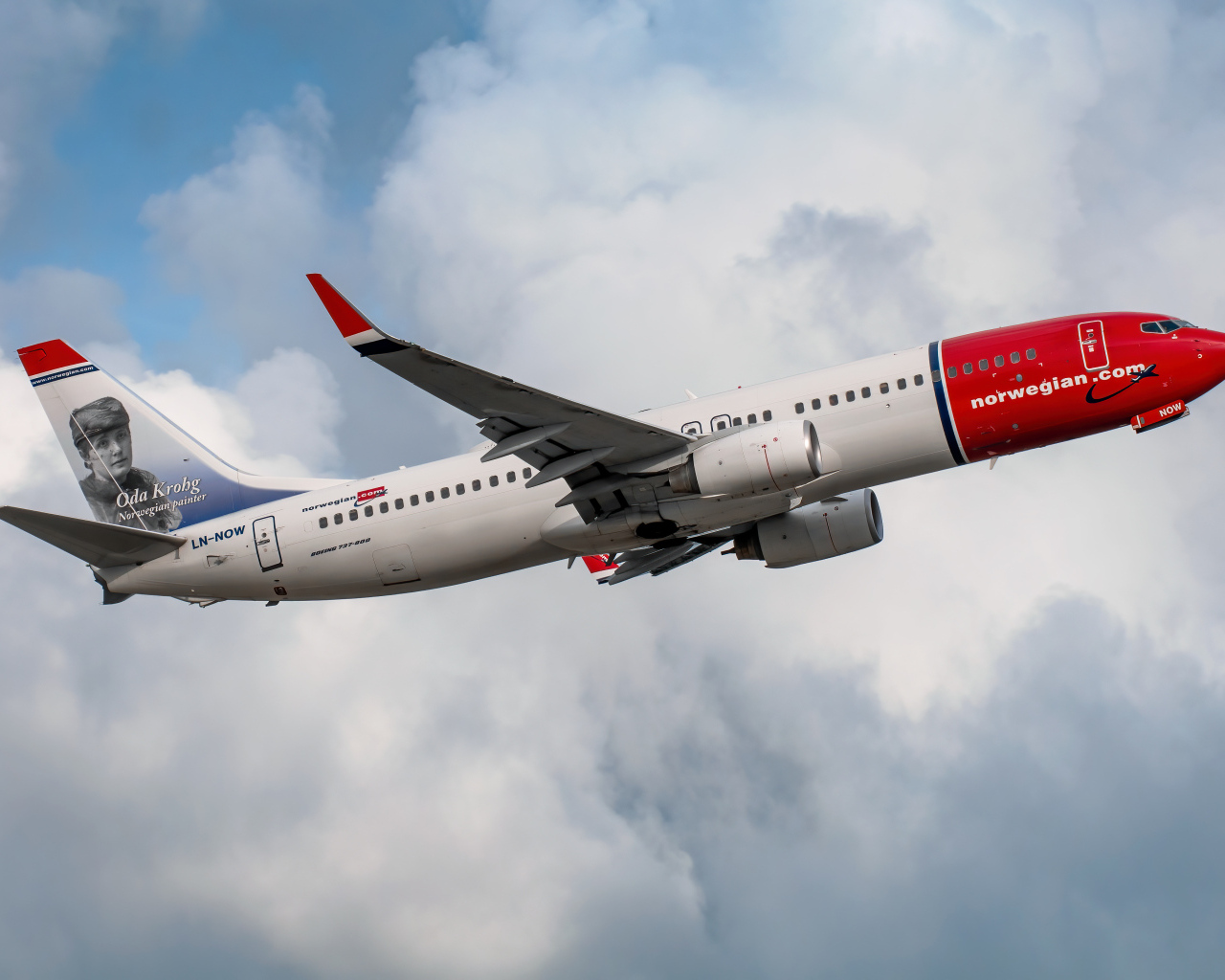 Пассажирский боинг 737-800W,  компании Norwegian Air