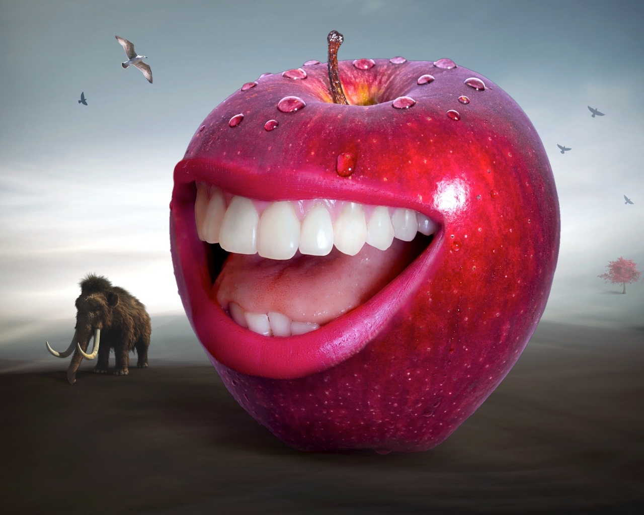 Красное яблоко с зубами