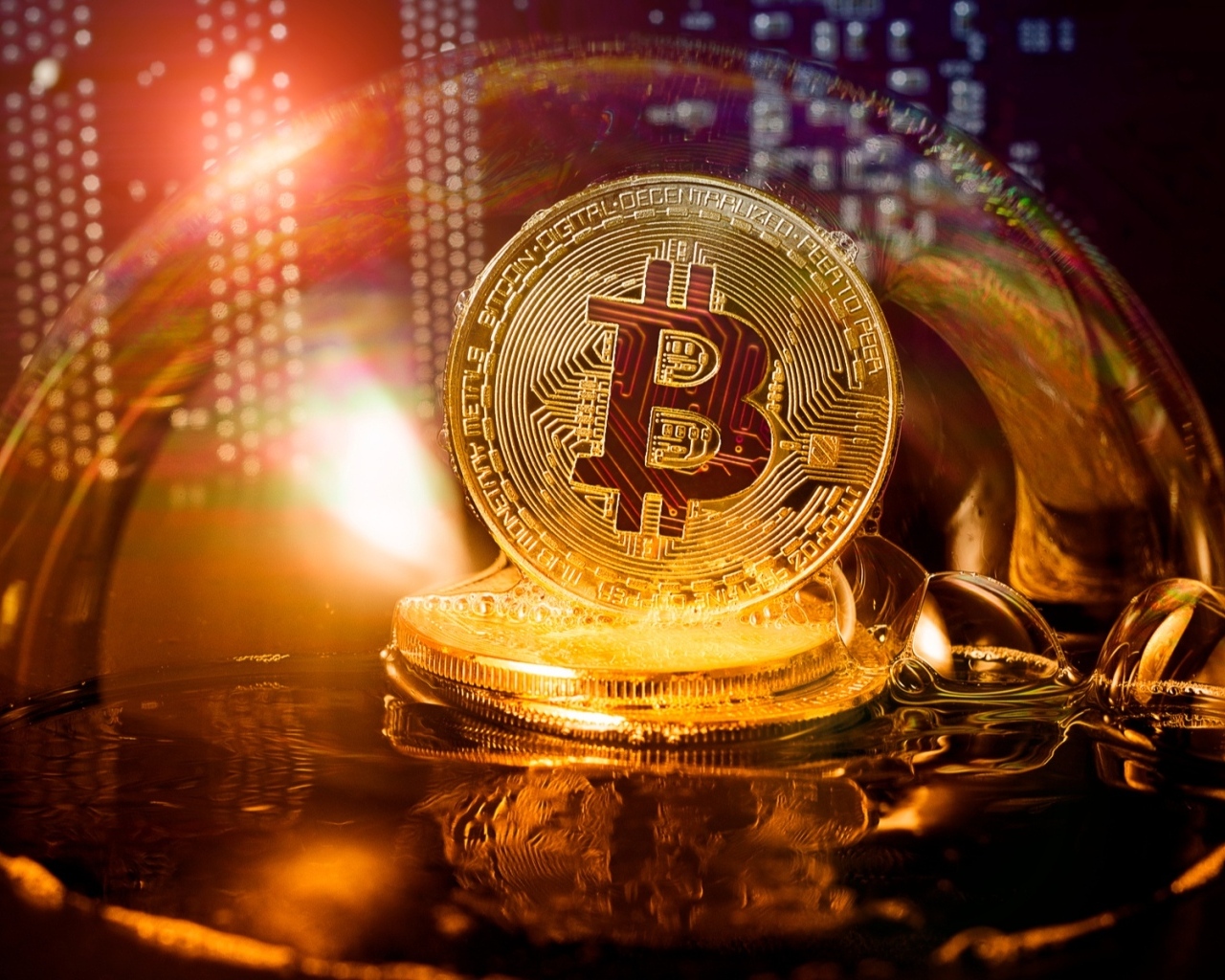 Монета биткоин в мыльном пузыре