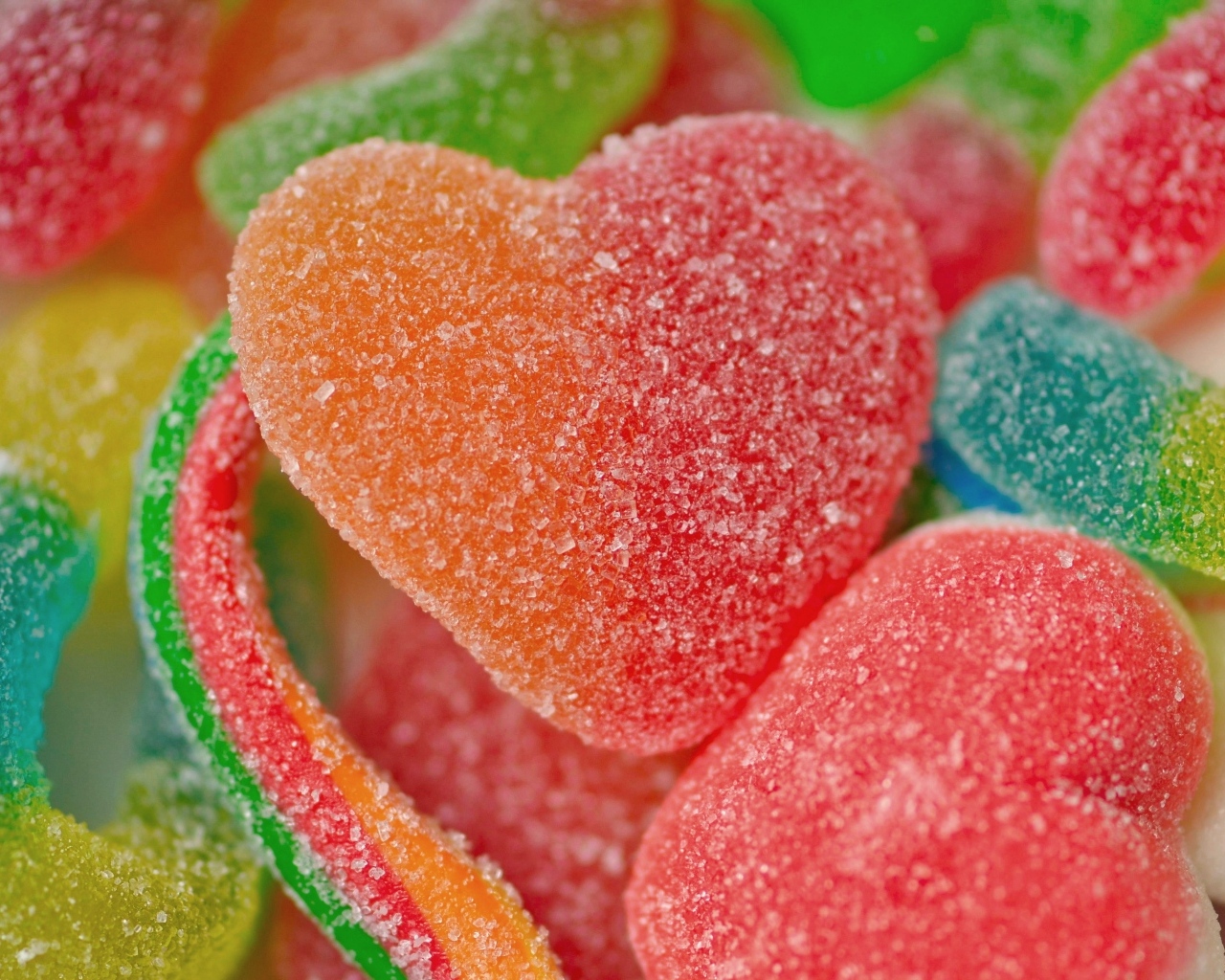 Мармелад в форме сердца в сахаре