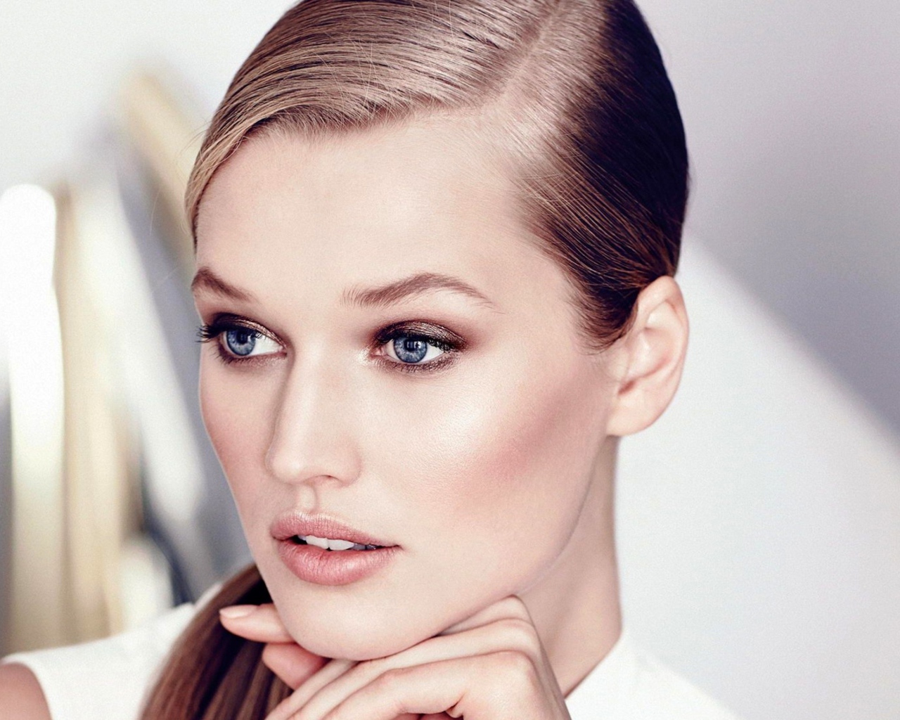 Голубоглазая модель Тони Гаррн