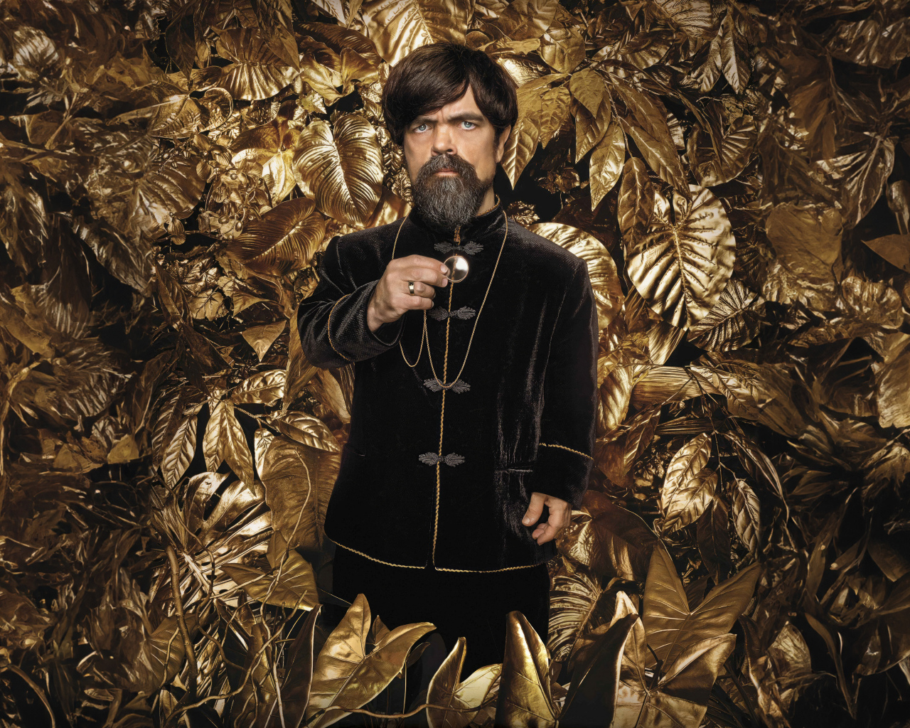 Актер Питер Динклэйдж в фильме Голодные игры: Баллада о змеях и певчих птицах, 2023