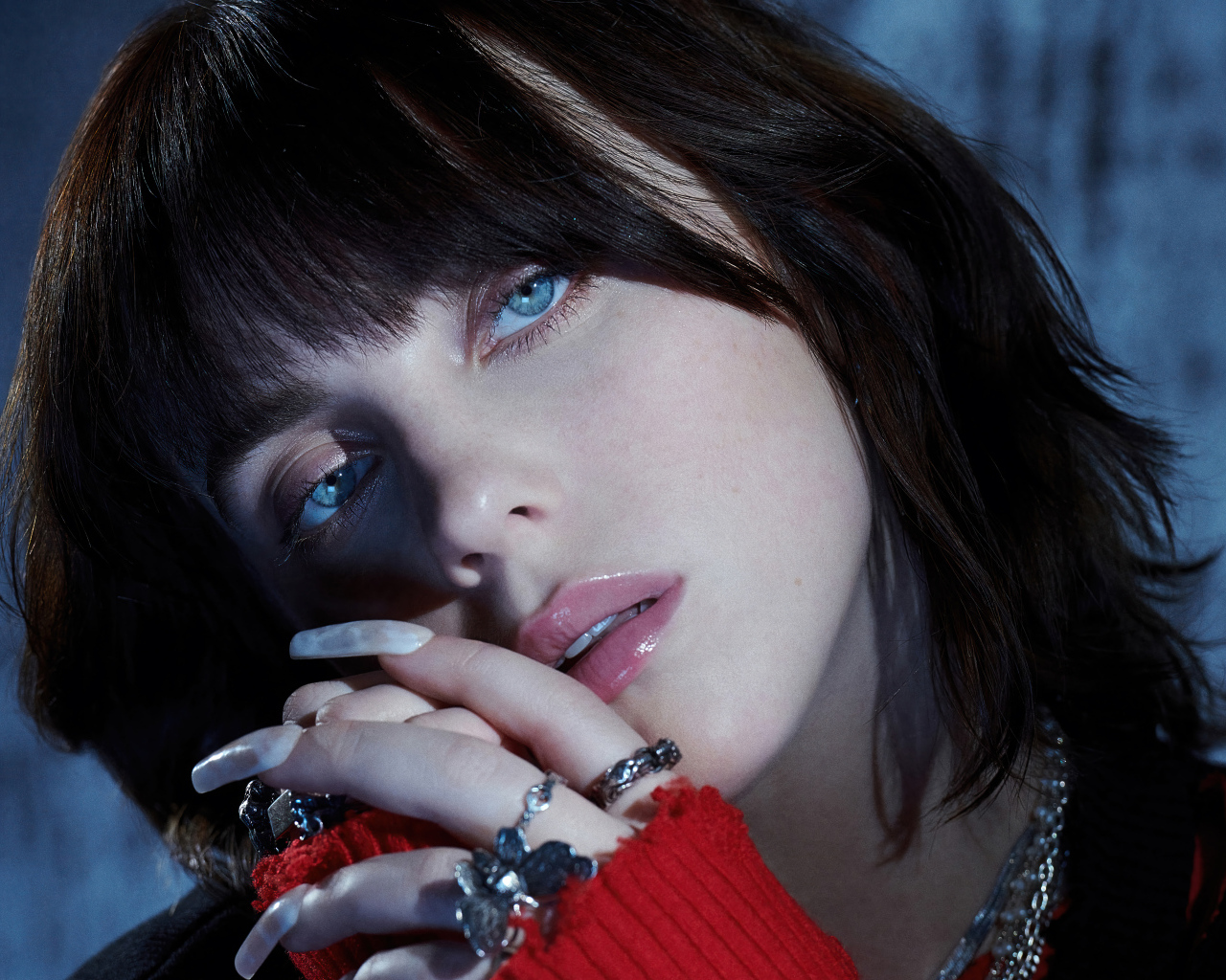 Голубоглазая девушка певица Билли Айлиш