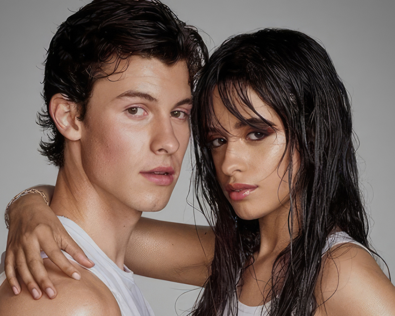 Канадский певец Шон Мендес и Камила Кабельо