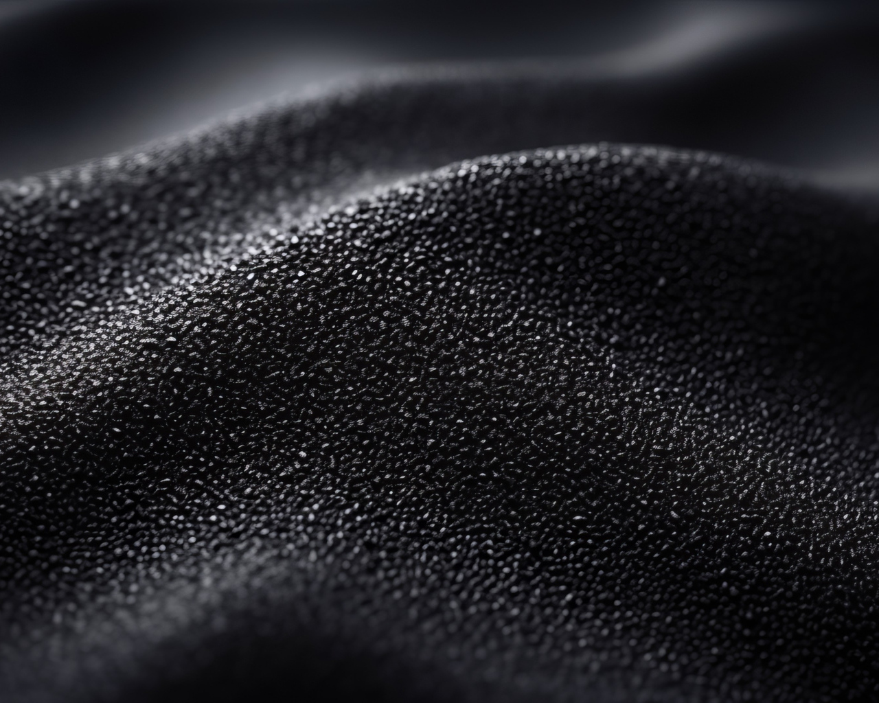 Волны черного песка