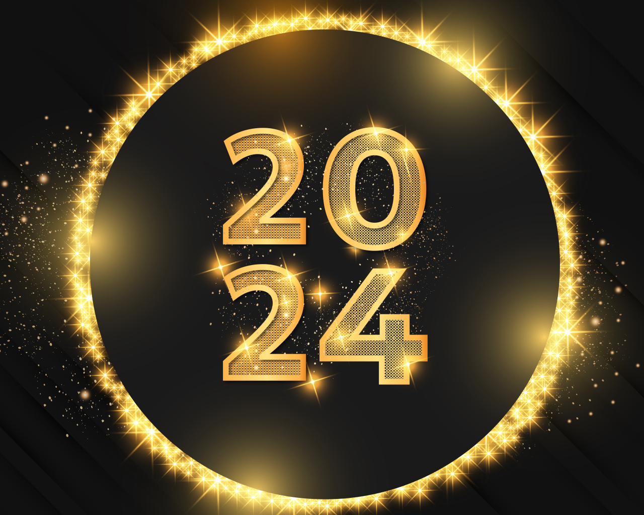 Красивый огненный шар на черном фоне на новый год 2024