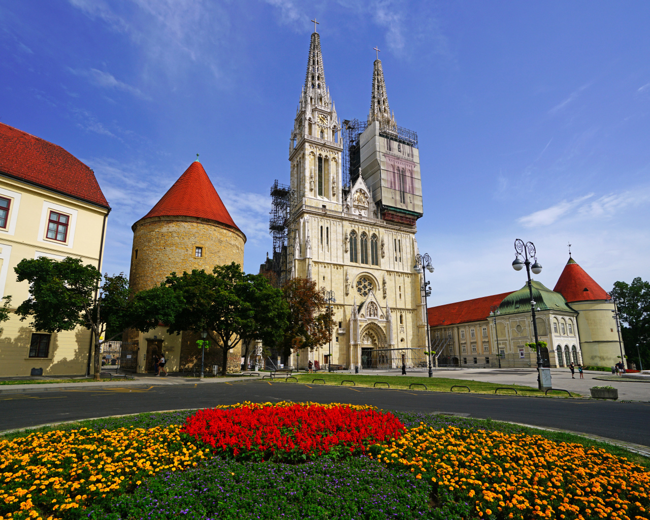 Красивый вид на Загребский собор, Хорватия