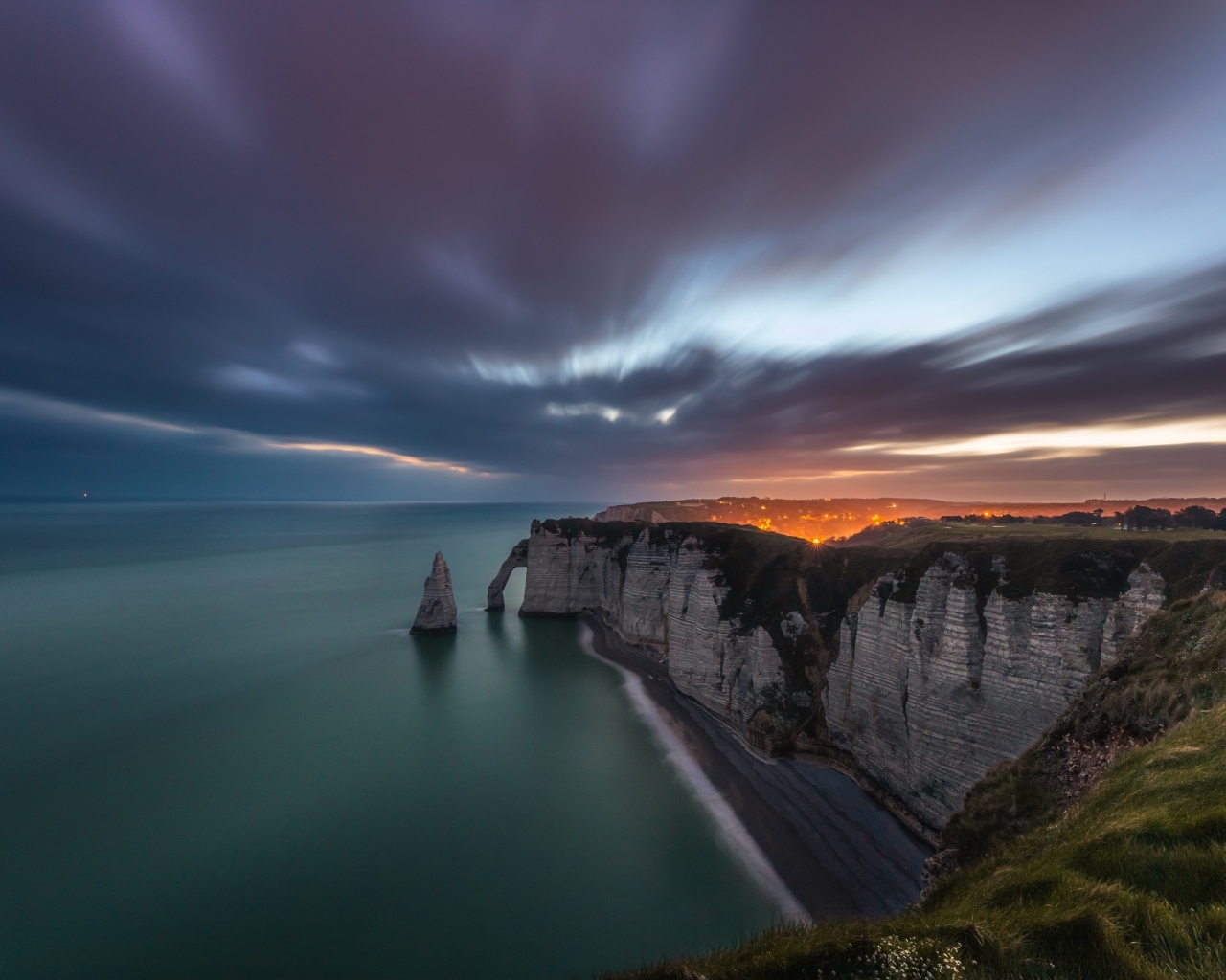 Крутой утес у моря, Австралия