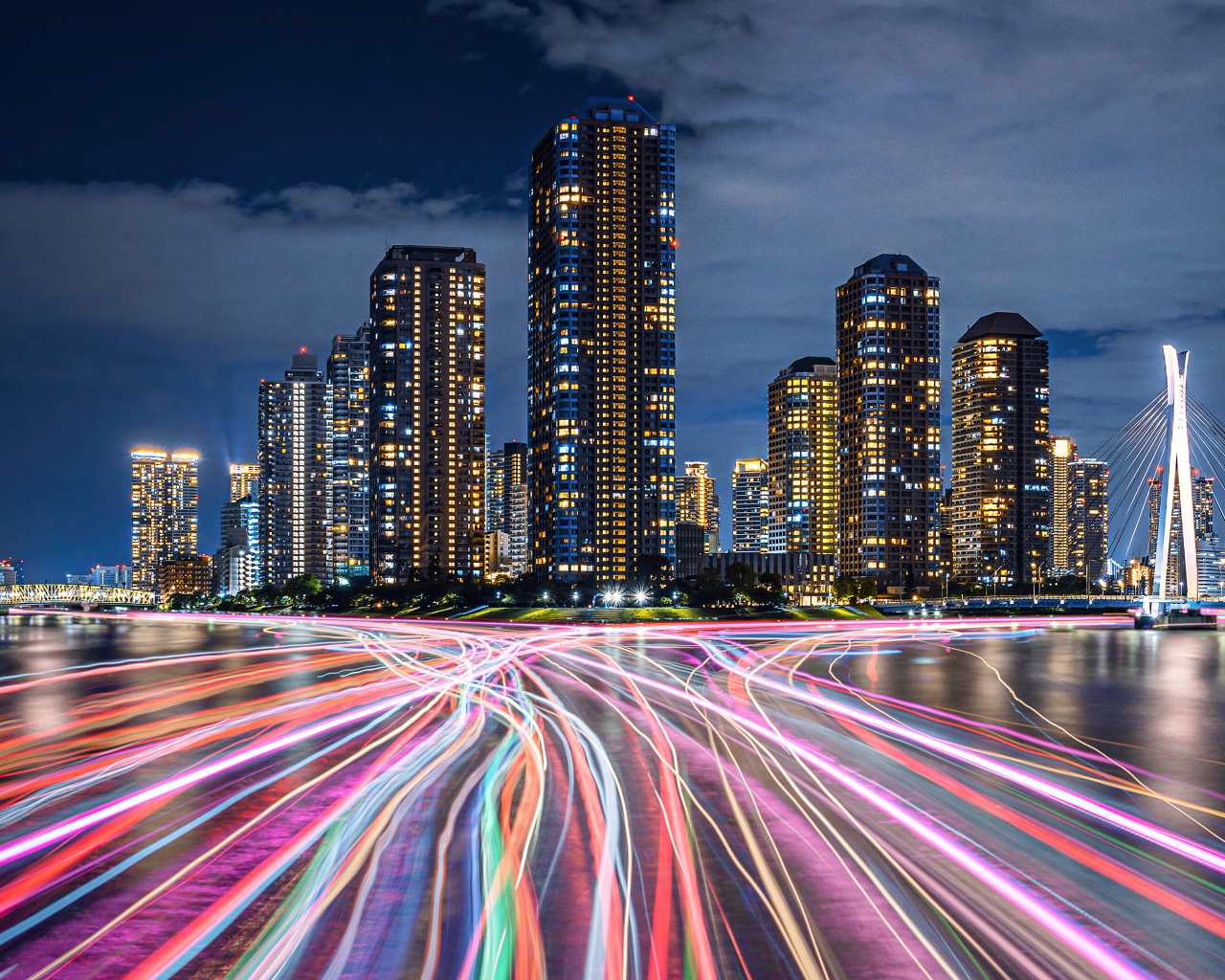 Ночные небоскребы Токио, Япония