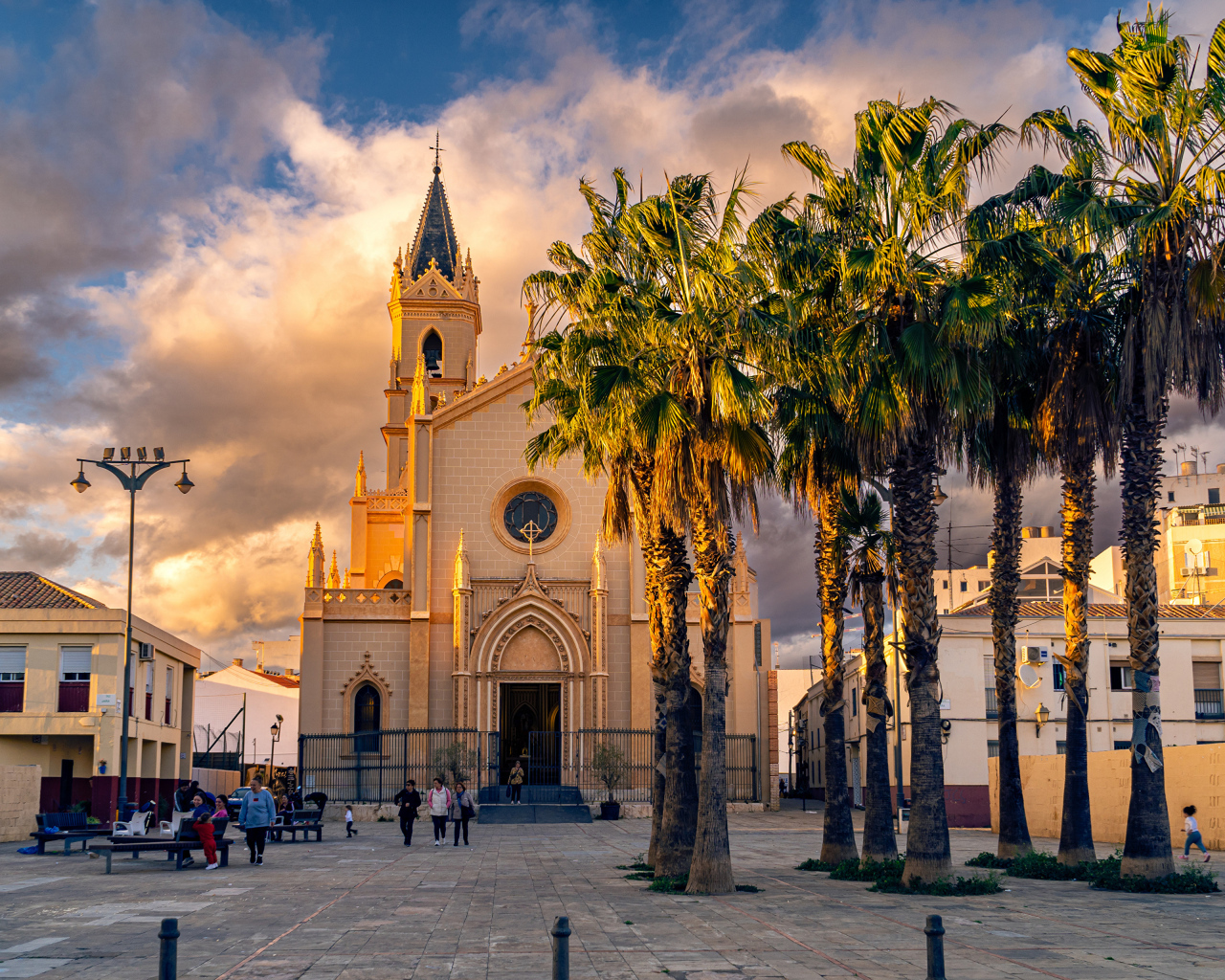 Старая церковь в городе Малага,  Испания