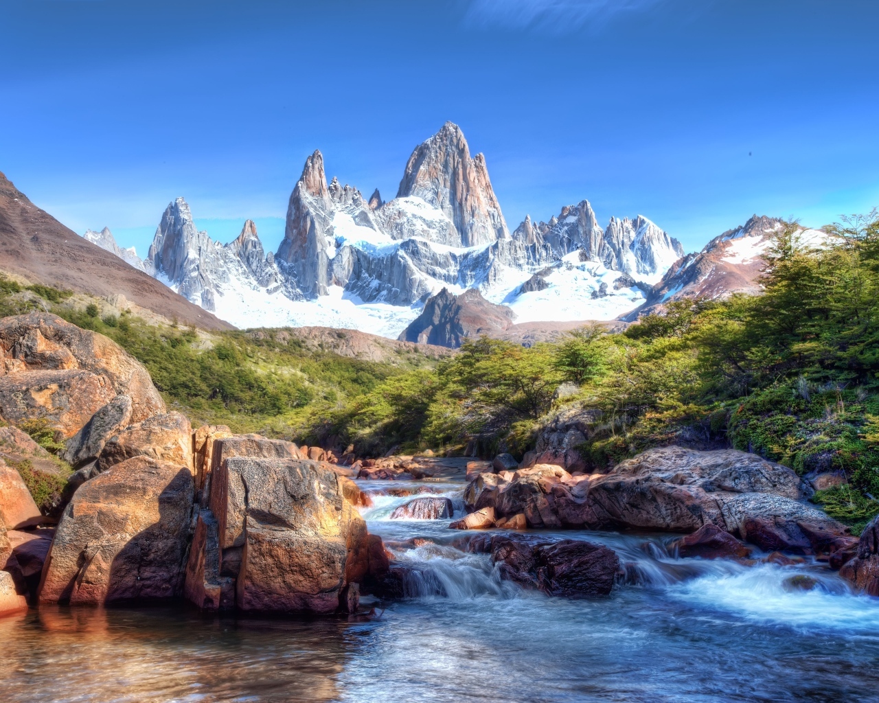 Красивый вид на горы Фицрой, Америка