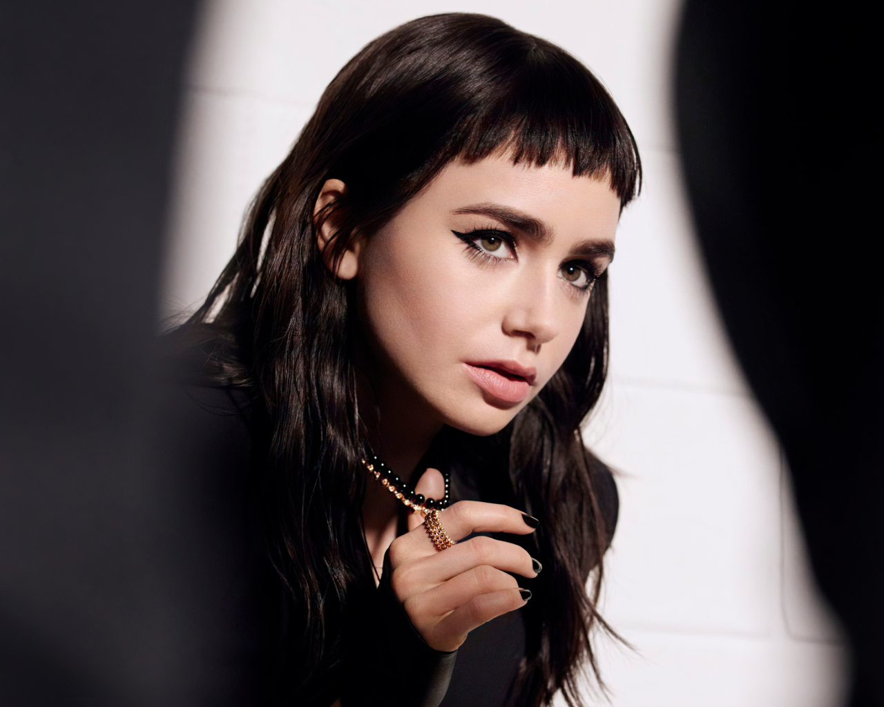 Красивые глаза у актрисы Лили Коллинз