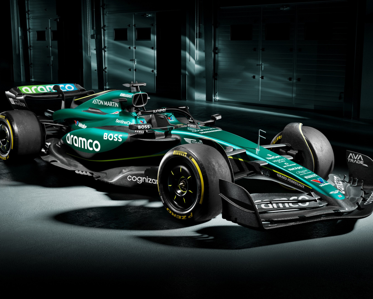 Большой гоночный автомобиль Aston Martin AMR24 2024 года