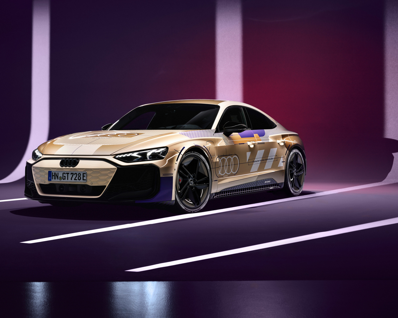 Быстрый автомобиль Audi RS E-Tron GT Prototype