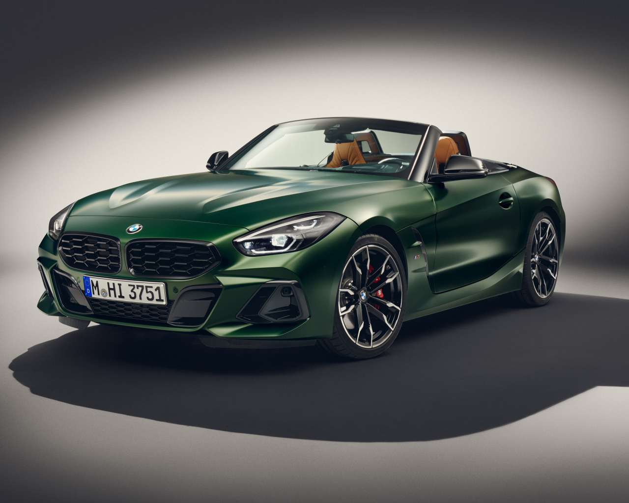 Кабриолет BMW Z4 M40i MT Pure Impulse Edition 2024 года вид спереди