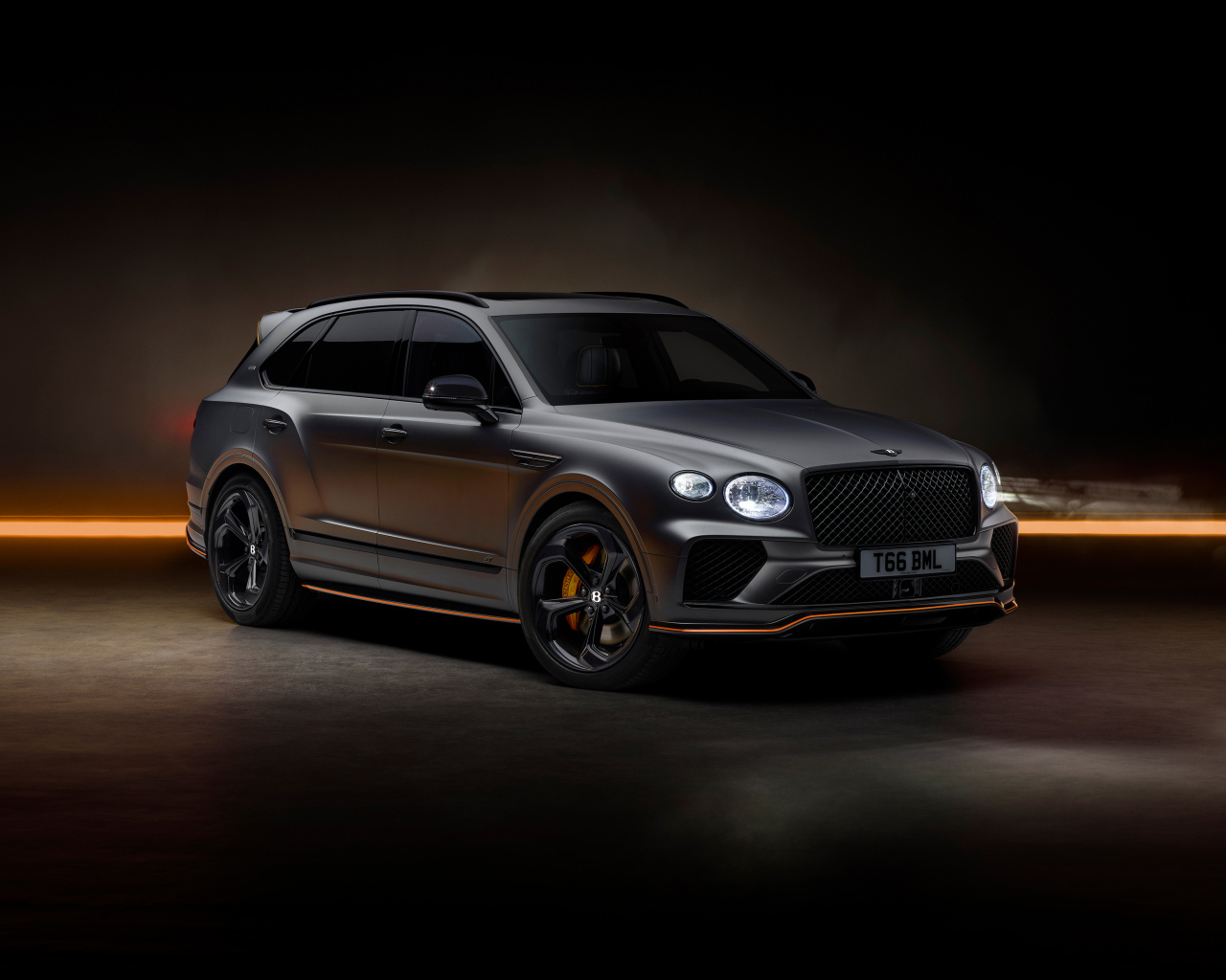 Автомобиль  Bentley Bentayga S Black Edition 2024  года