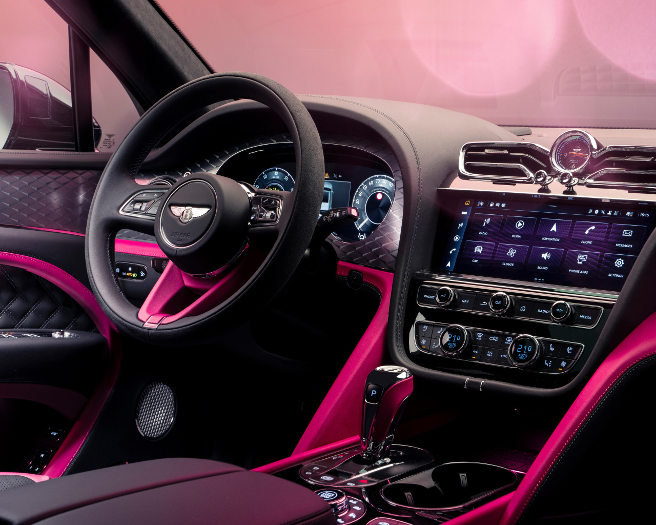 Салон автомобиля Bentley Bentayga V8 S Curated By Mulliner 2024 года