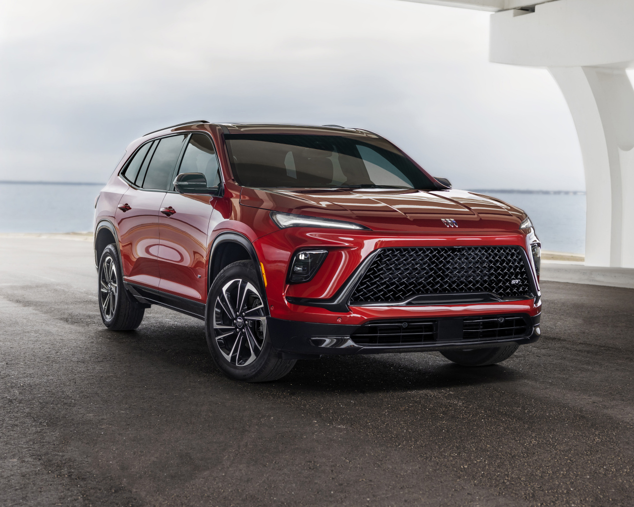 Красный Buick Enclave ST  2025 года