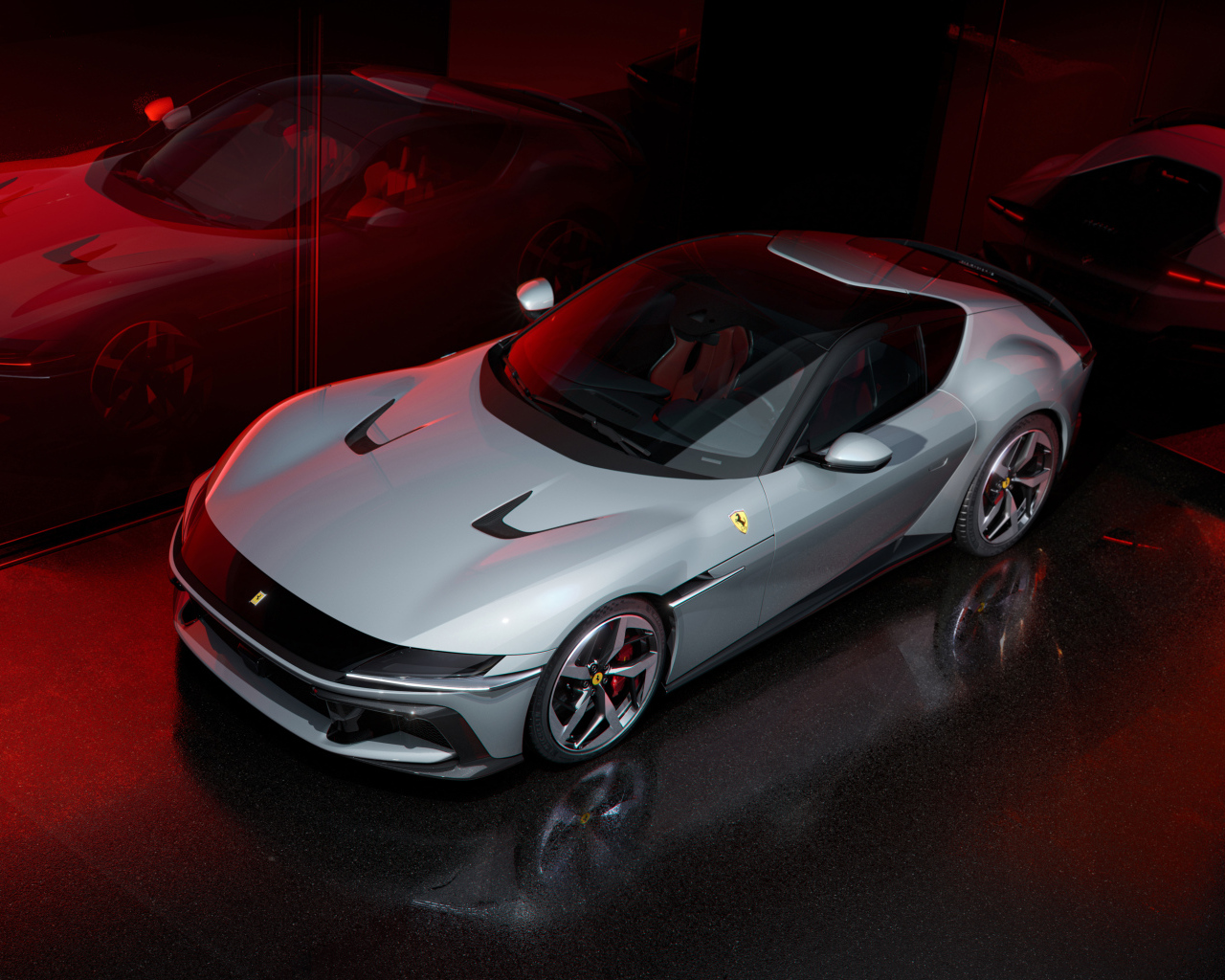 Вид сверху на автомобиль Ferrari 12Cilindri 2024 года