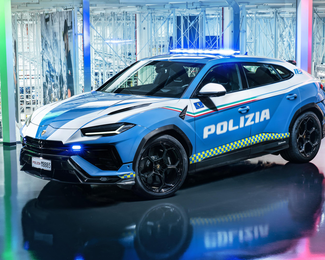 Автомобиль Lamborghini Urus Performante Polizia