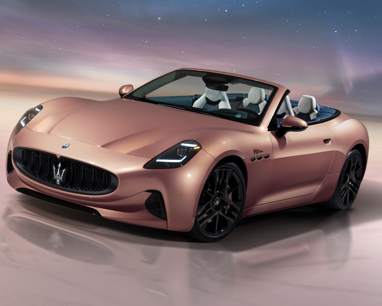 Автомобиль Maserati GranCabrio Folgore 2024 года