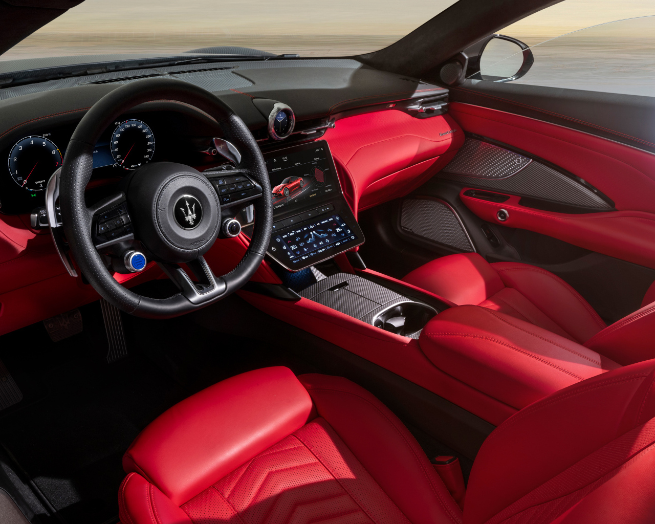 Салон автомобиля Maserati GranCabrio Trofeo 2024 года