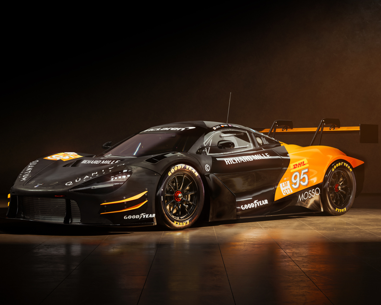 Гоночный автомобиль McLaren 720S GT3 EVO