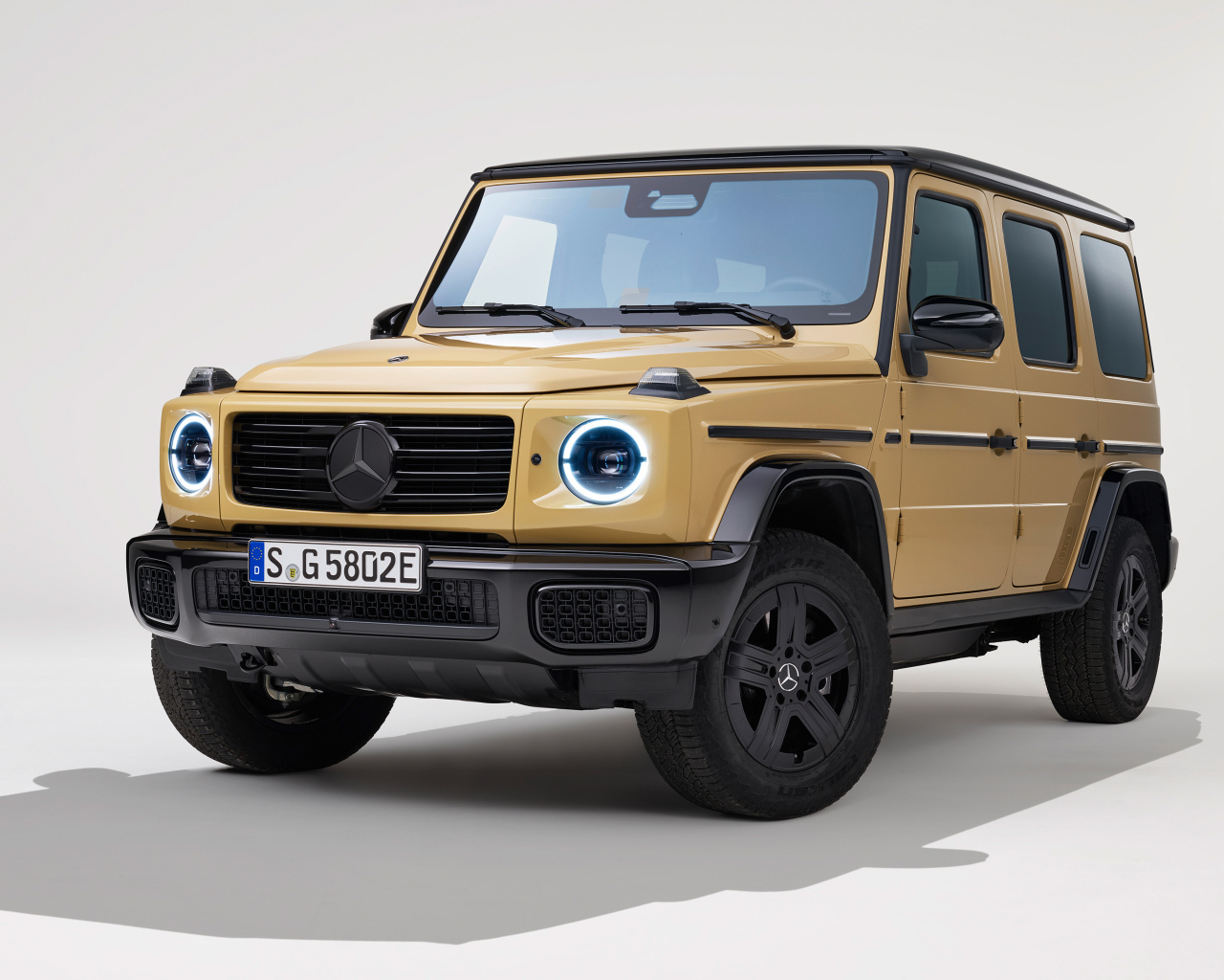 Внедорожник Mercedes-Benz G 580 With EQ Technology 2024 года