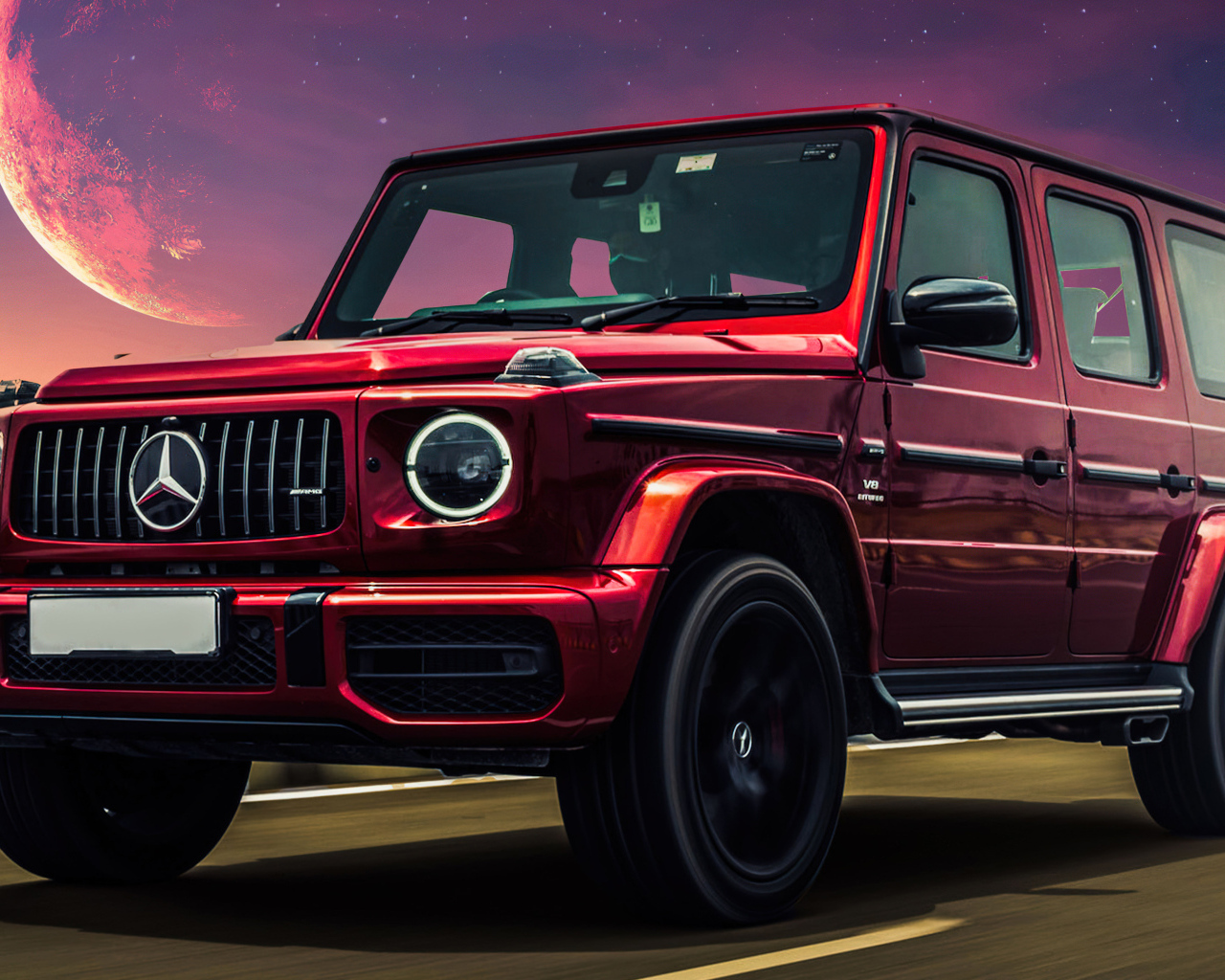 Красный джип Mercedes-AMG G63
