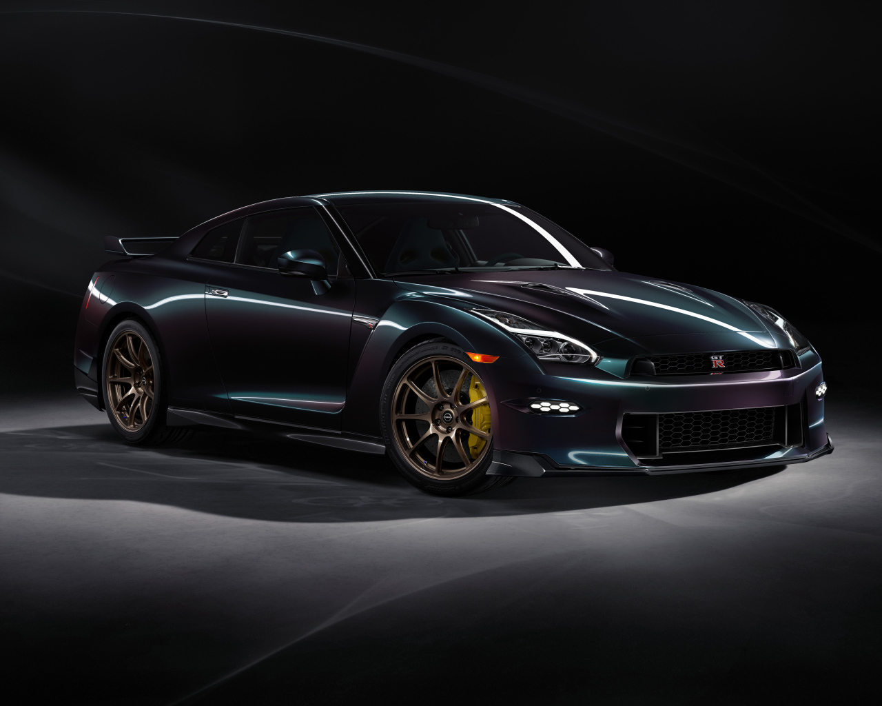 Автомобиль Nissan GT-R T-Spec Takumi Edition 2024 года