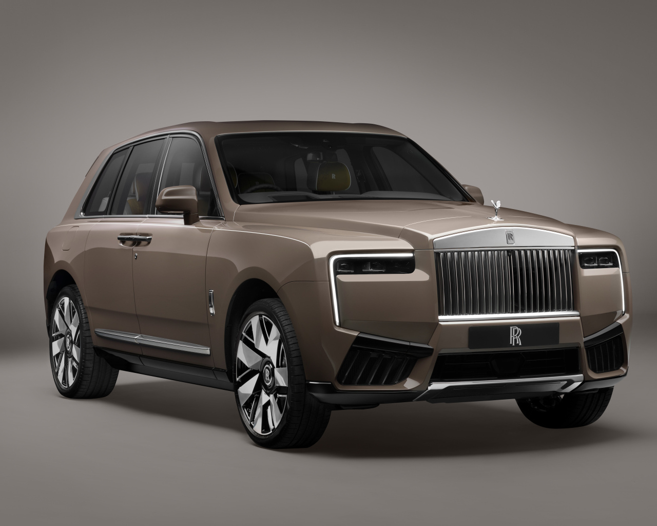 Автомобиль Rolls-Royce Cullinan Series II