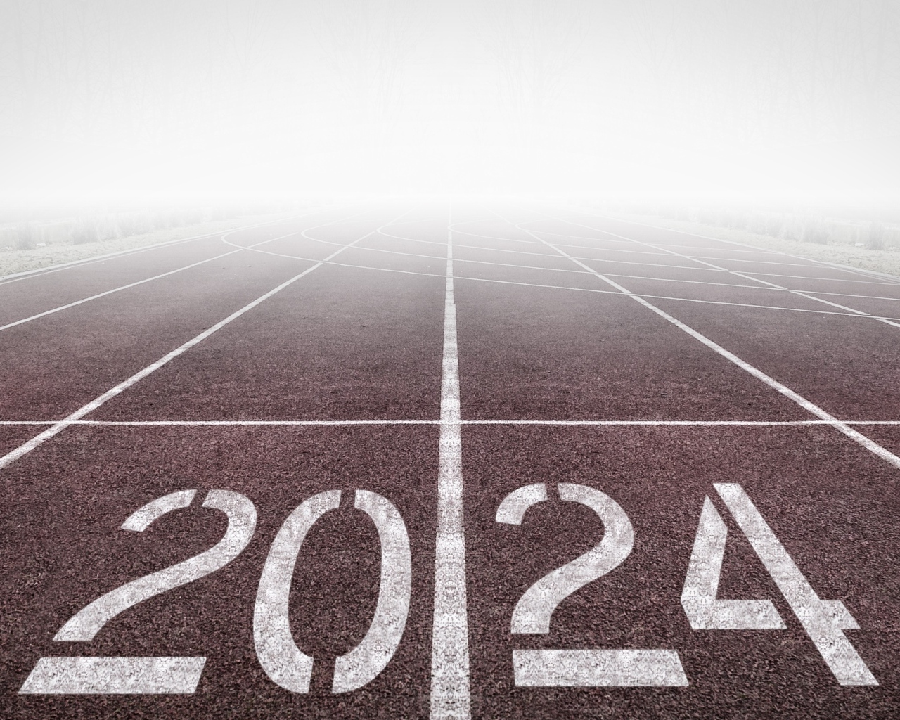 Цифры 2024 на взлетной полосе