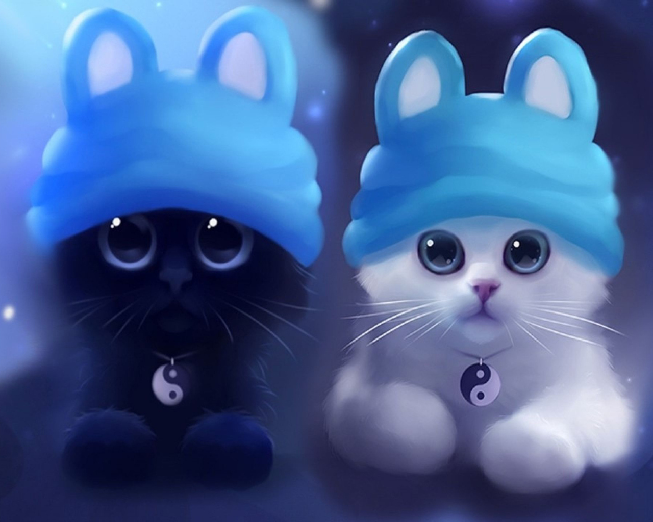Два котенка инь и янь в шапках