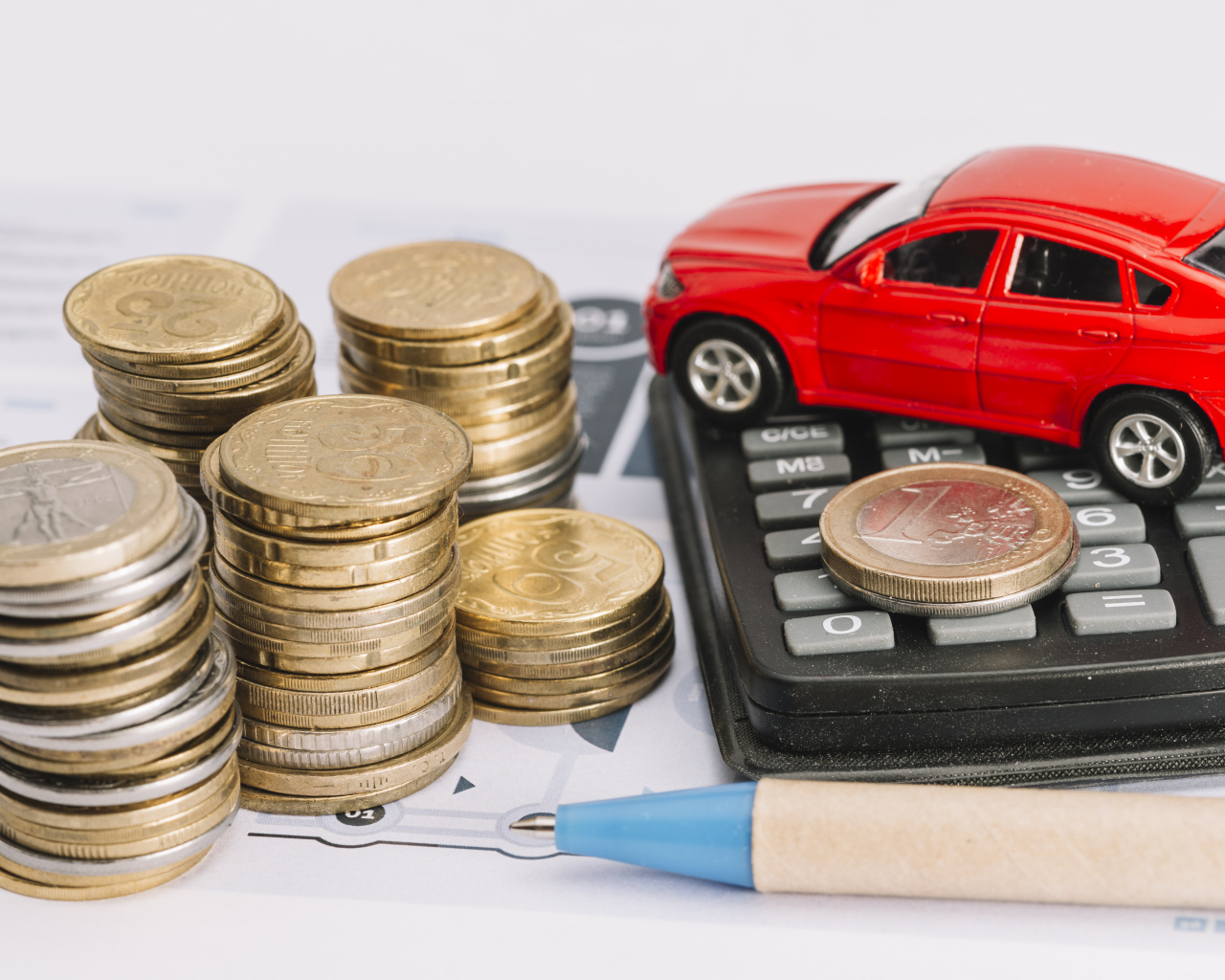 Калькулятор с машинкой и монетами