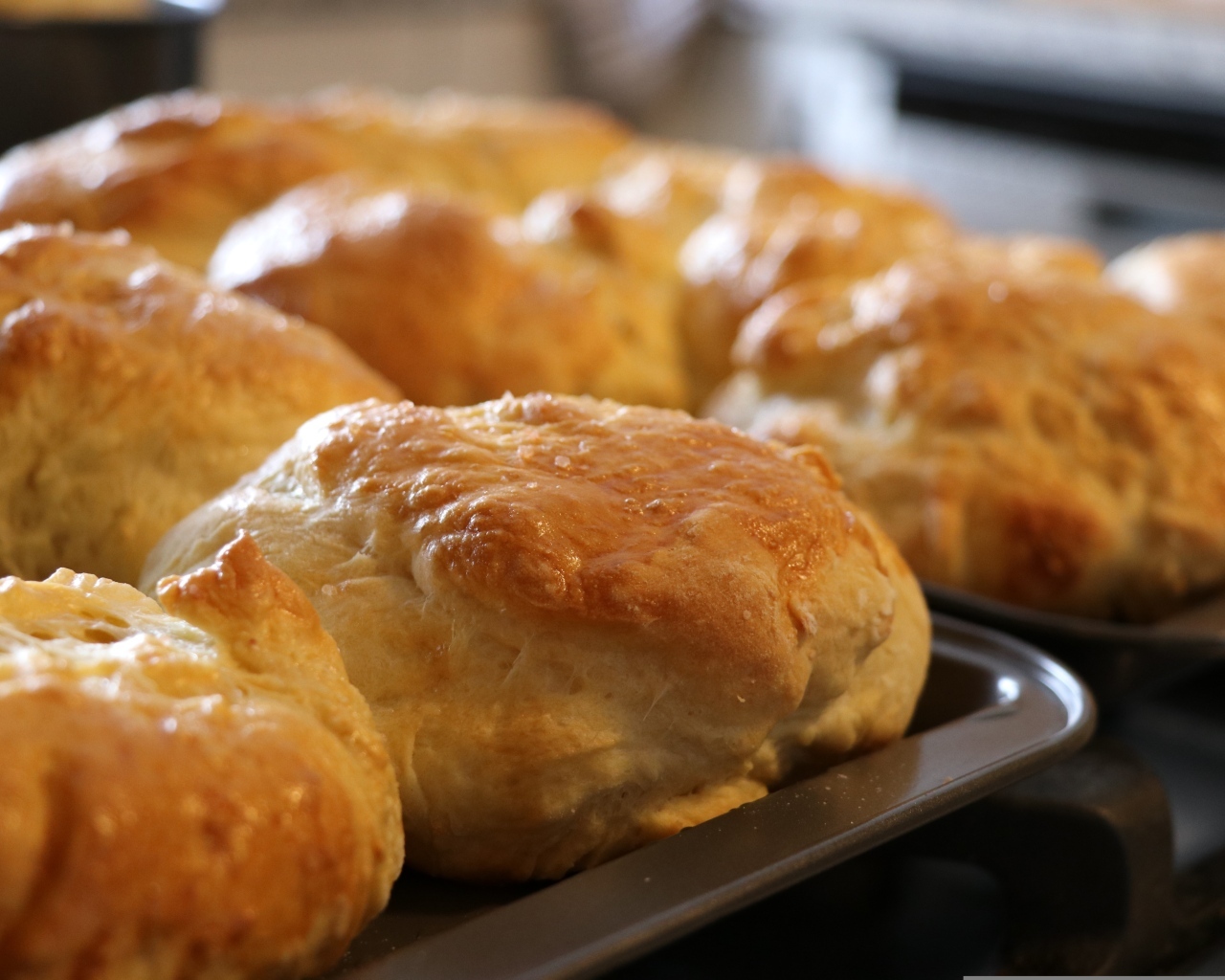 Свежие аппетитные булочки