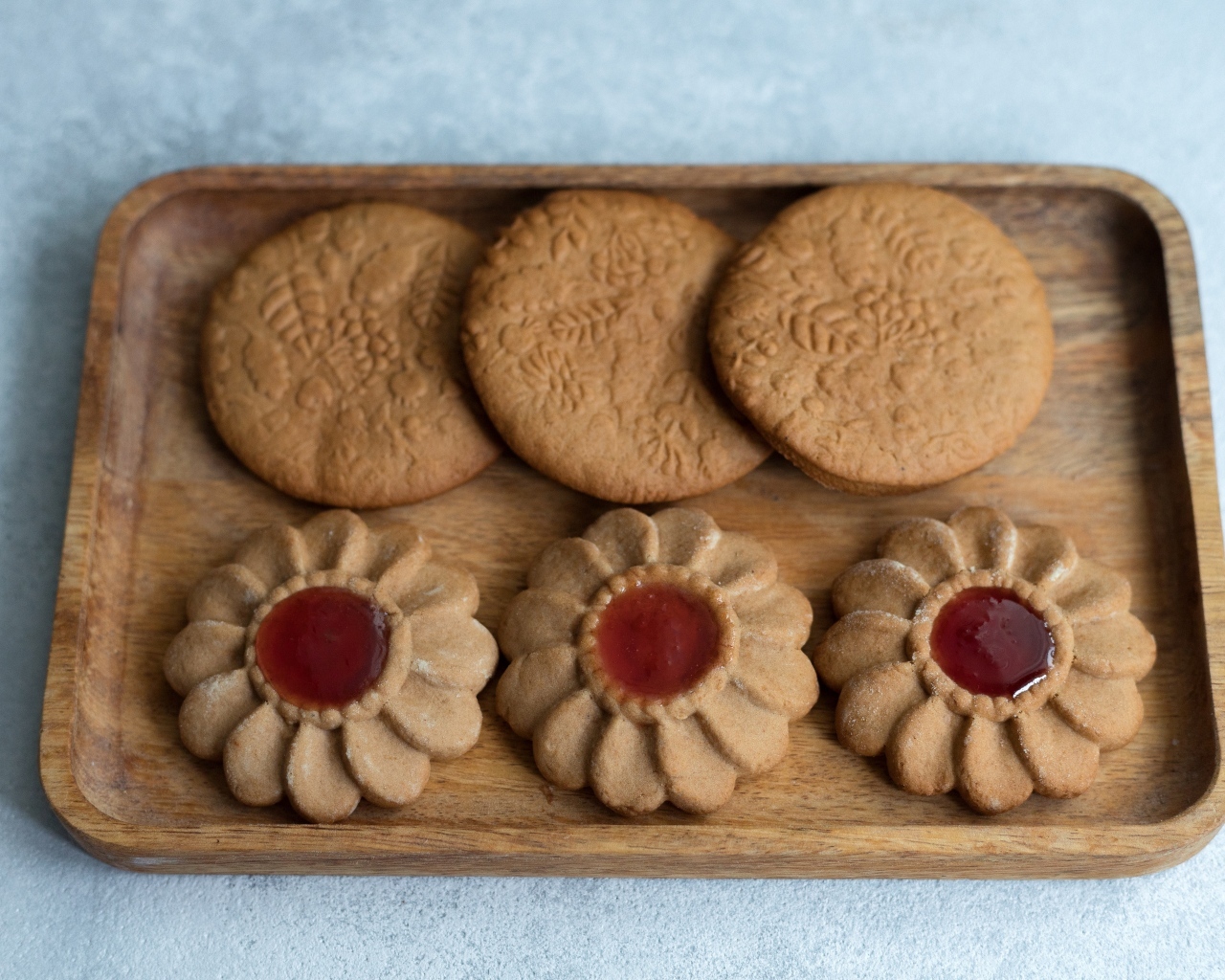 Имбирное печенье с джемом