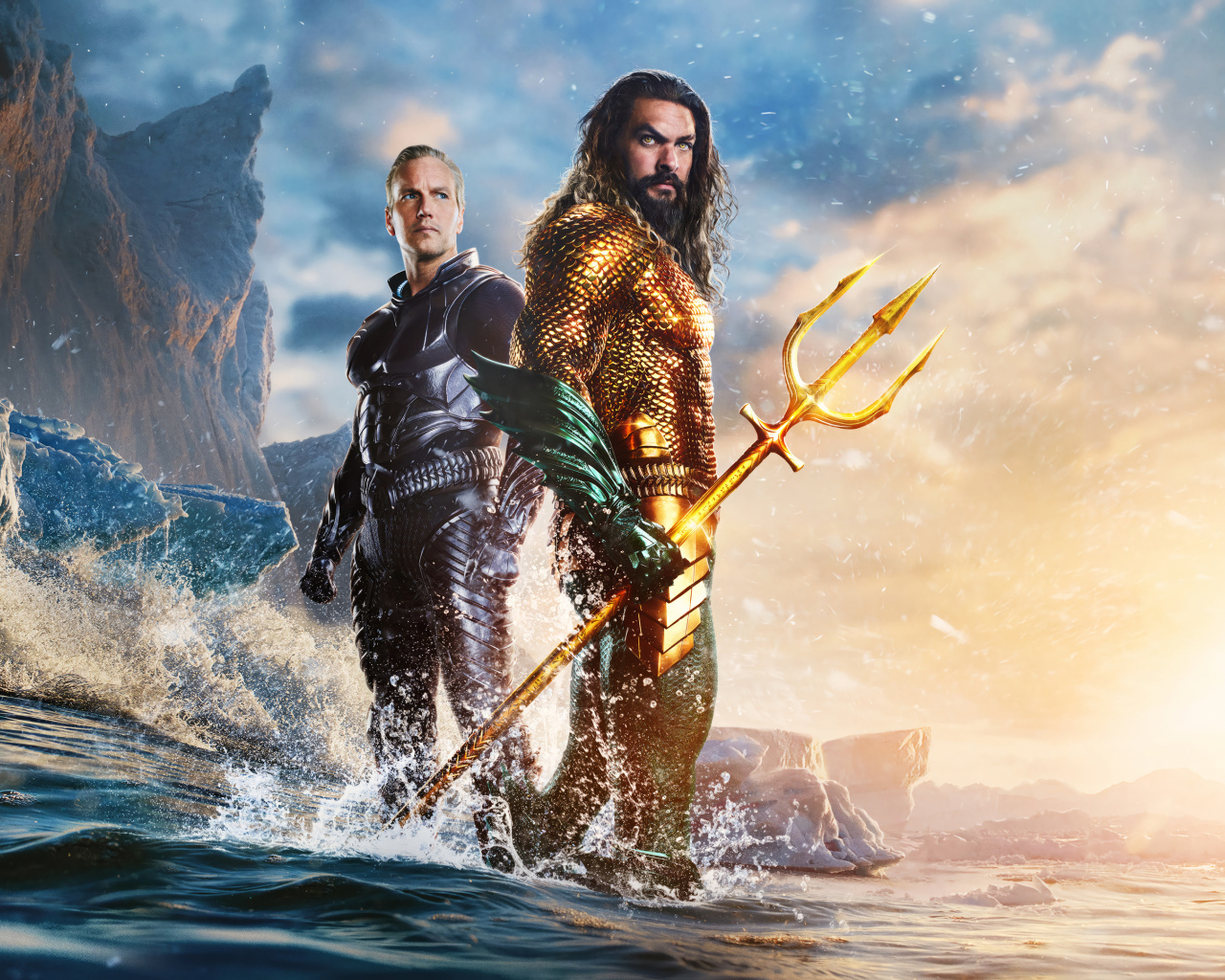 Два персонажа фильма Аквамен в воде