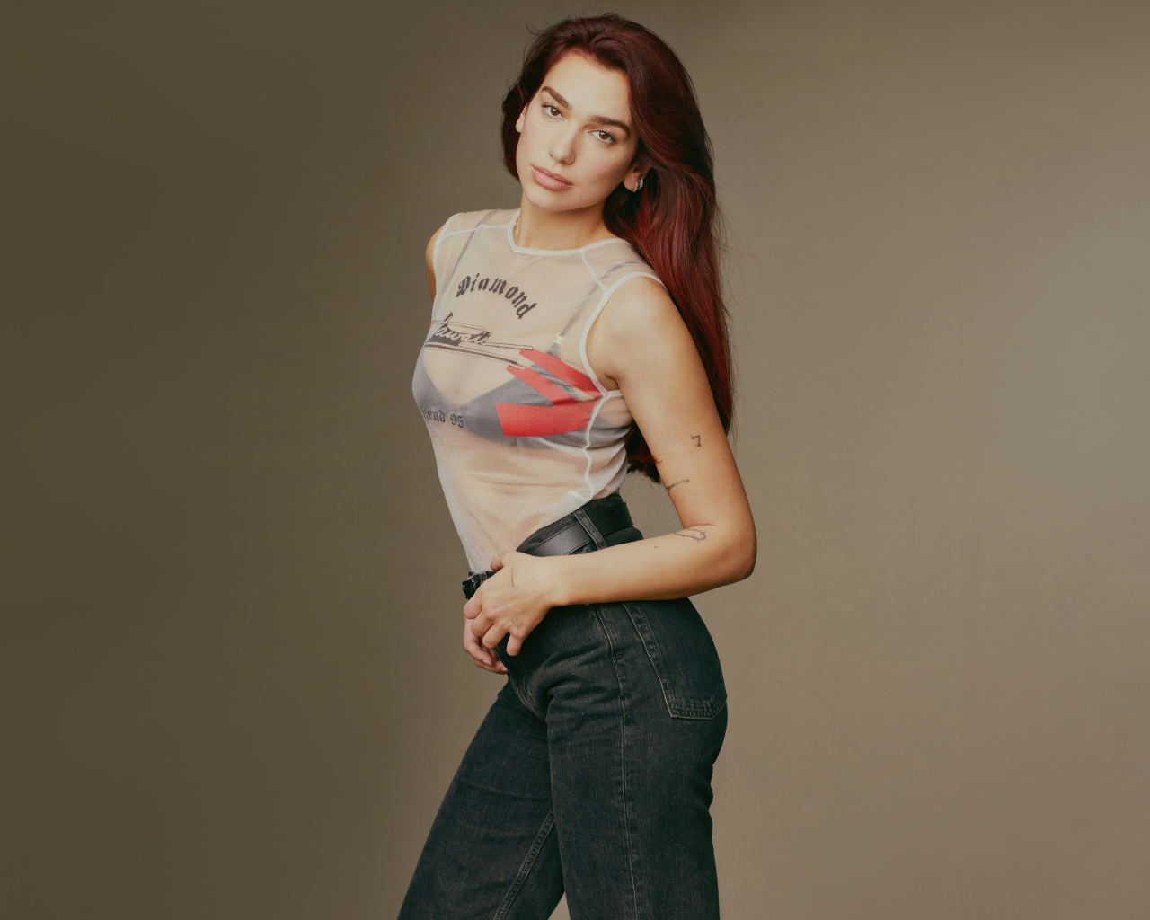 Молодая красивая певица Дуа Липа