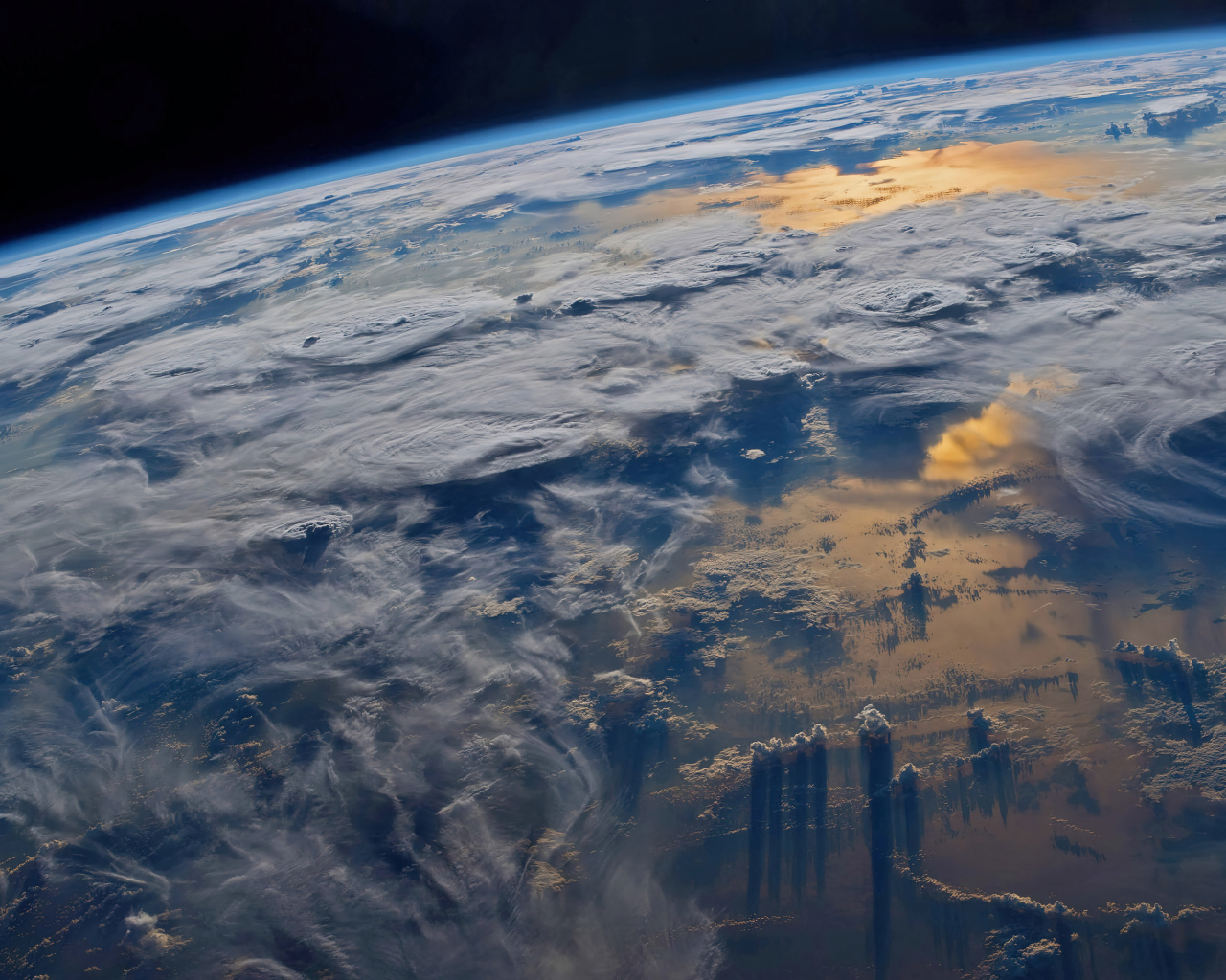 Поверхность планеты Земля крупным планом