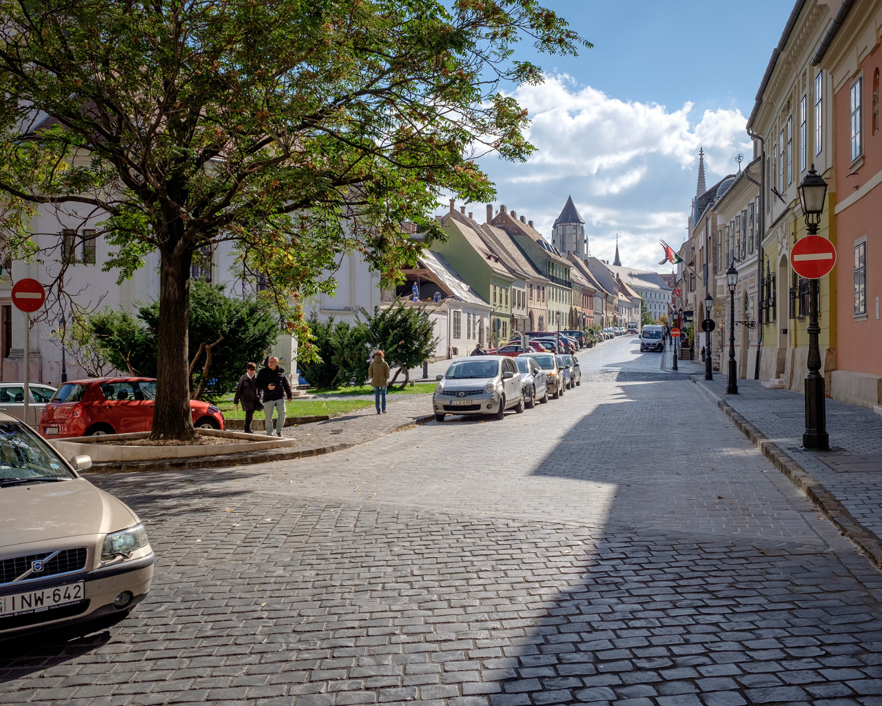 Дома на улице в городе Будапешт, Венгрия