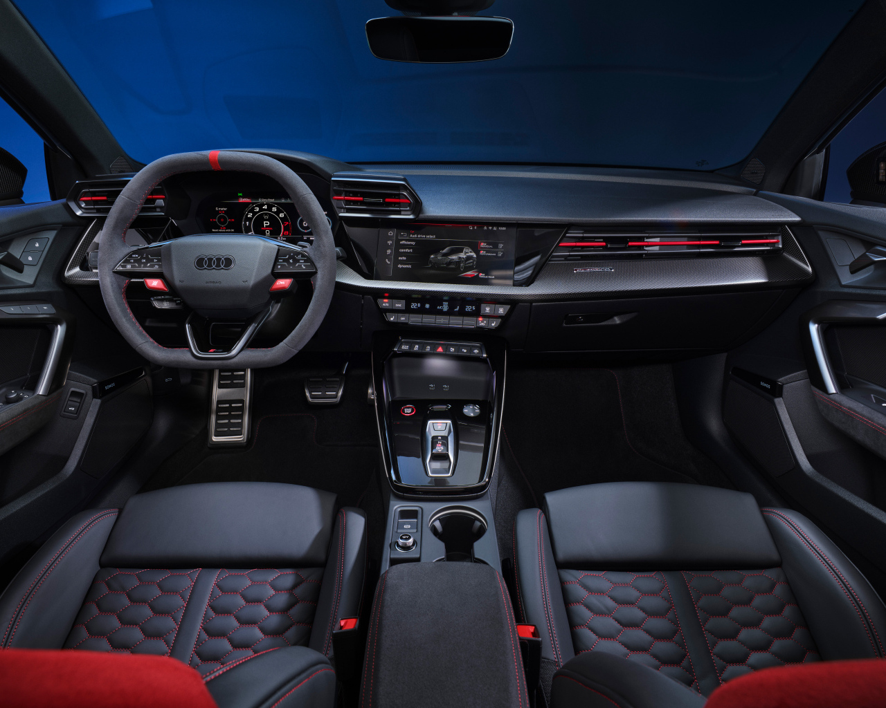 Салон автомобиля Audi RS 3 Sedan 2024 года