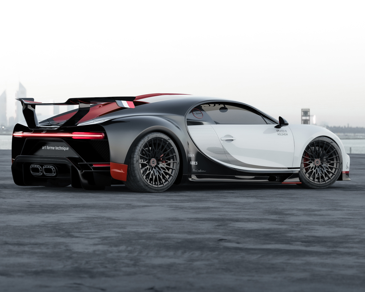 Вид сбоку на автомобиль Bugatti Chiron