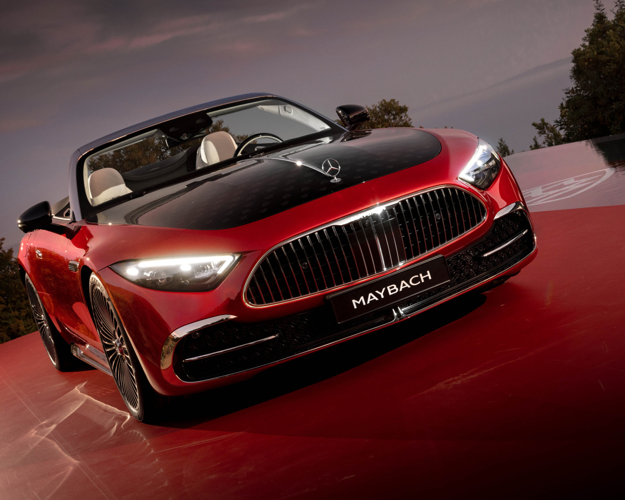 Красный Mercedes-Maybach SL 680 Monogram Series 2024 года